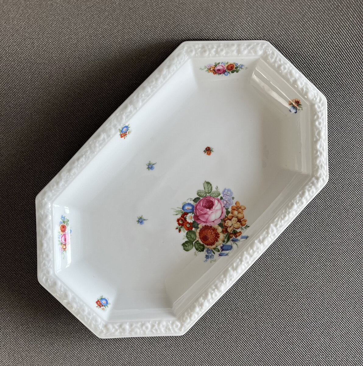 Rosenthal Maria Starožitný tác 37x23 cm, rok 1926