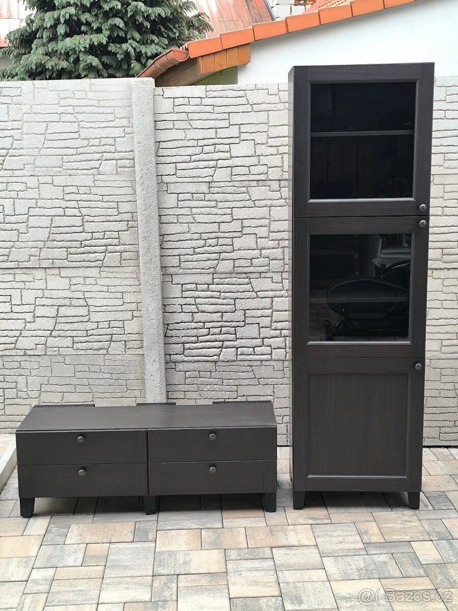 Prodám knihovnu a TV stolek IKEA