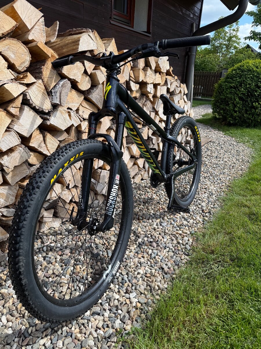 Dirtové kolo Specialized P3 (2019)