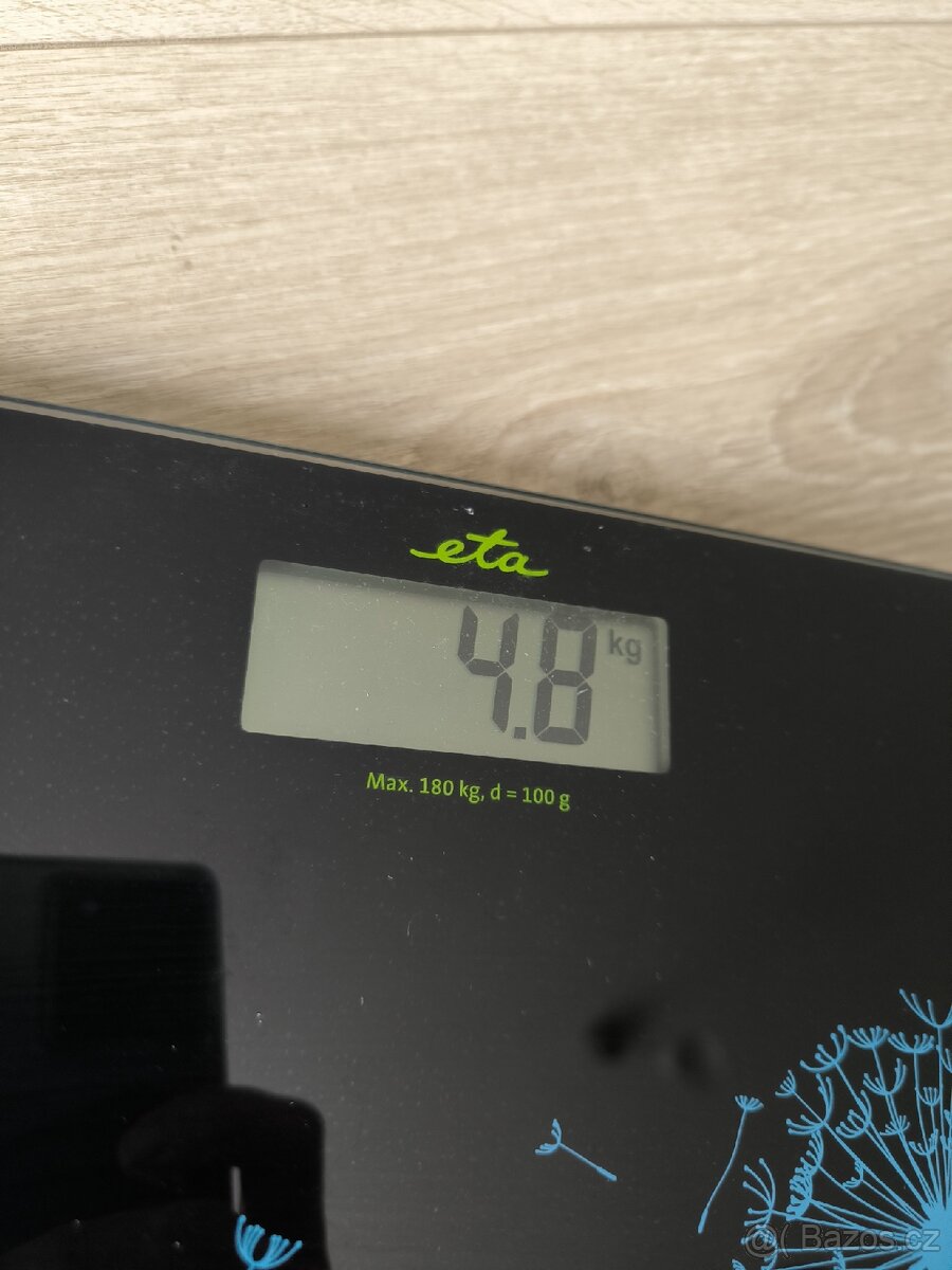 Funkční digitální váha ETA 1780