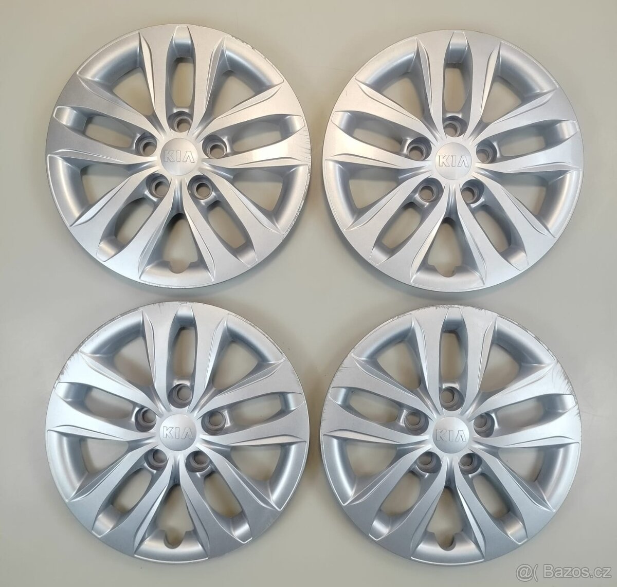 Poklice Kia 15" 4ks