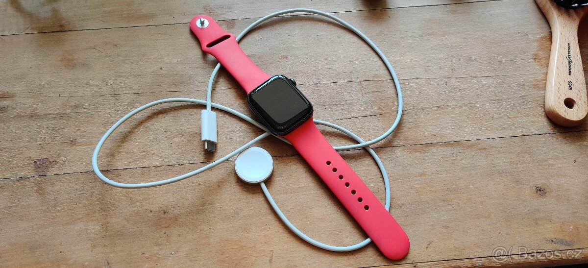 Apple watch 4