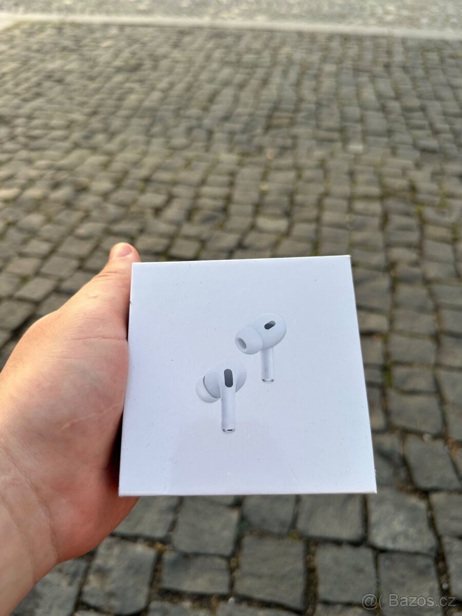AirPods