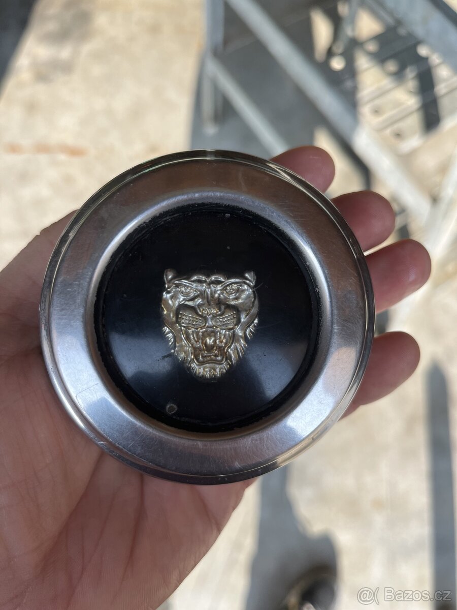 Krytka na kolo Jaguar