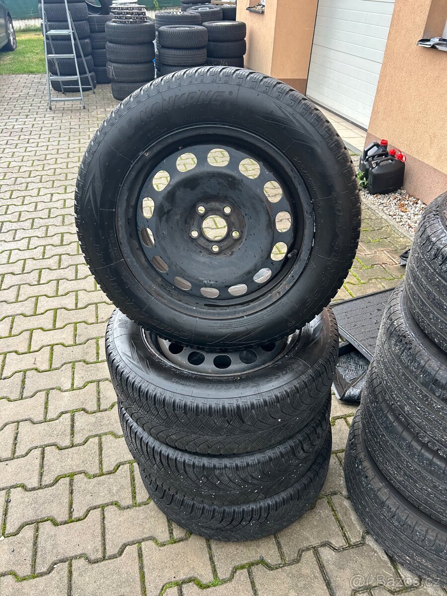 Zimní sada kol 205/60/r16