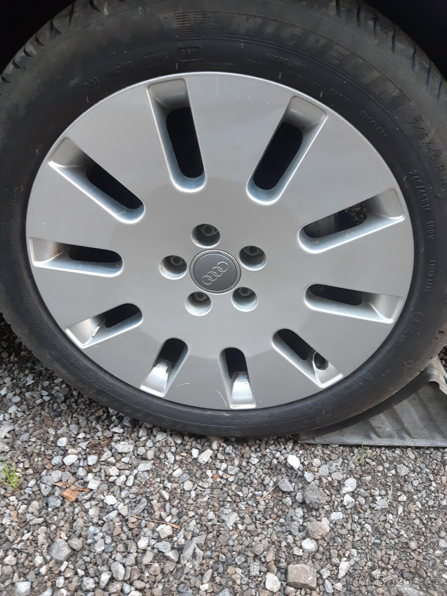 alu kola AUDI 4E0601025Q , 7.5 x 18, et 40, 5x112 + letní