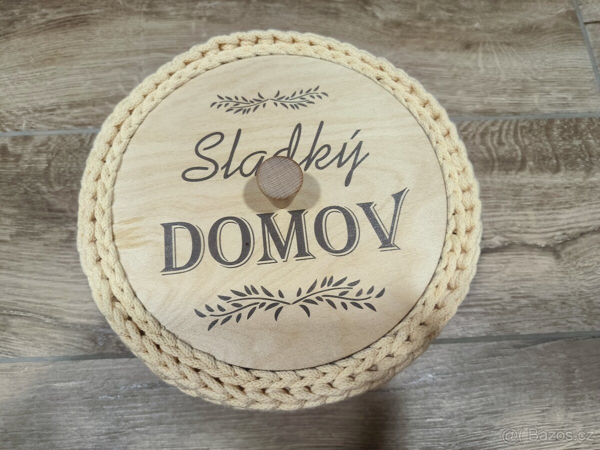 Prodám háčkovaný košík