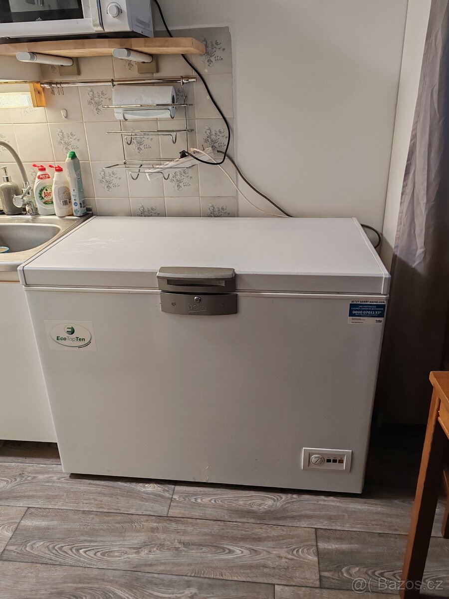 Pultový mrazák 230l