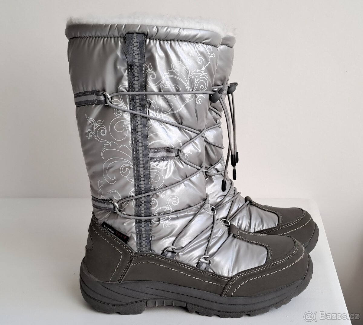 Zánovní nepromokavé dívčí zimní boty vel. 35