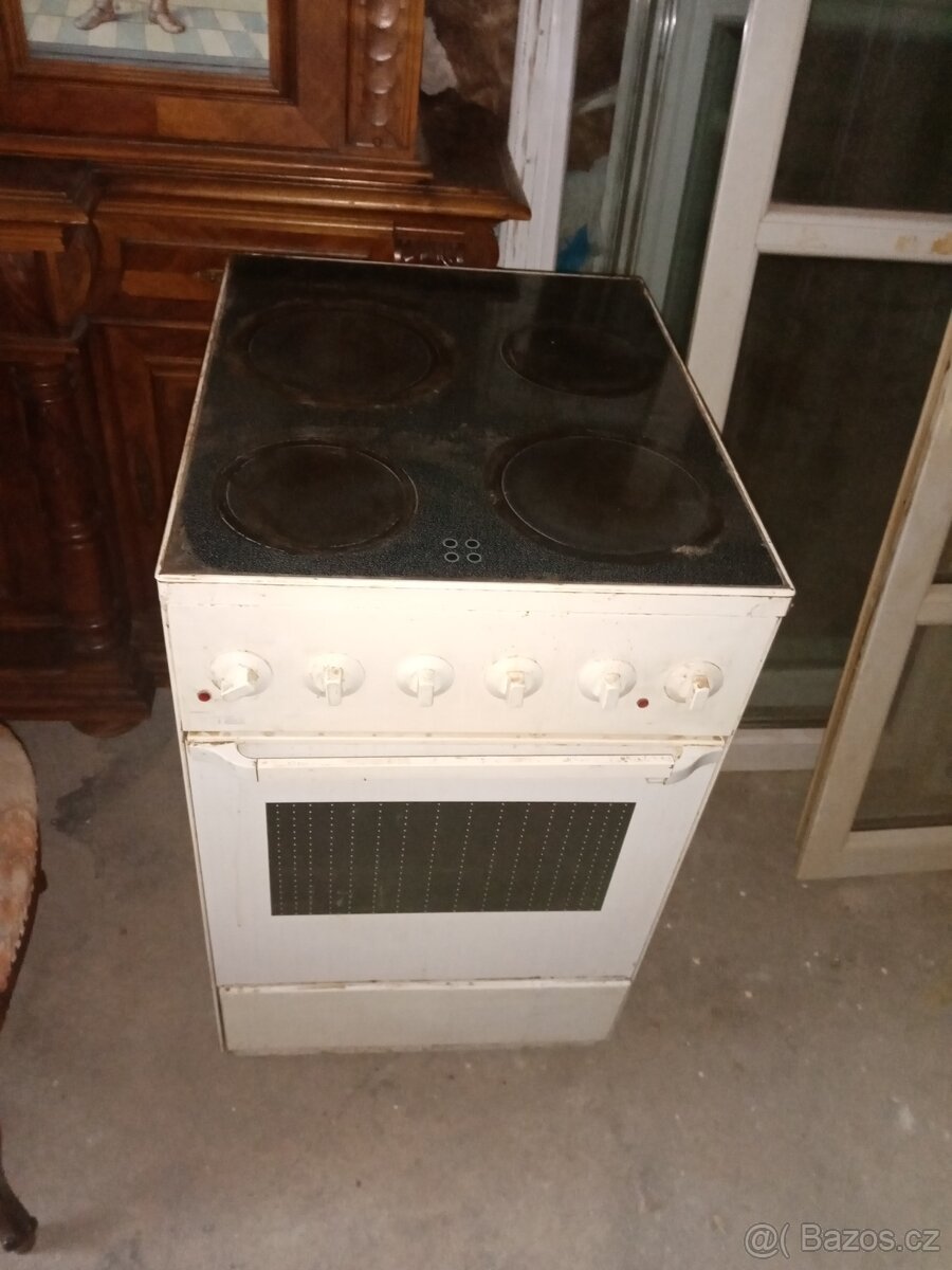 Keramické kamna 4. plotinkovy trouba péče skvělé