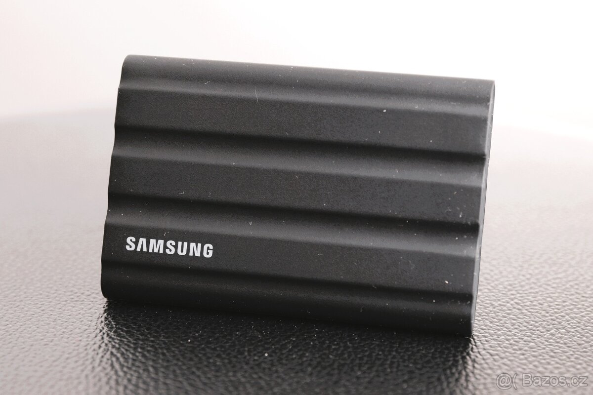 2TB SSD Samsung T7 SHIELD 2