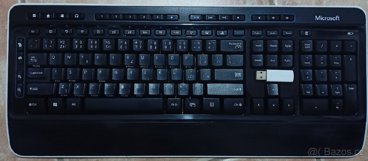 použitá bezdrátová klávesnice Microsoft 3000 V2.0