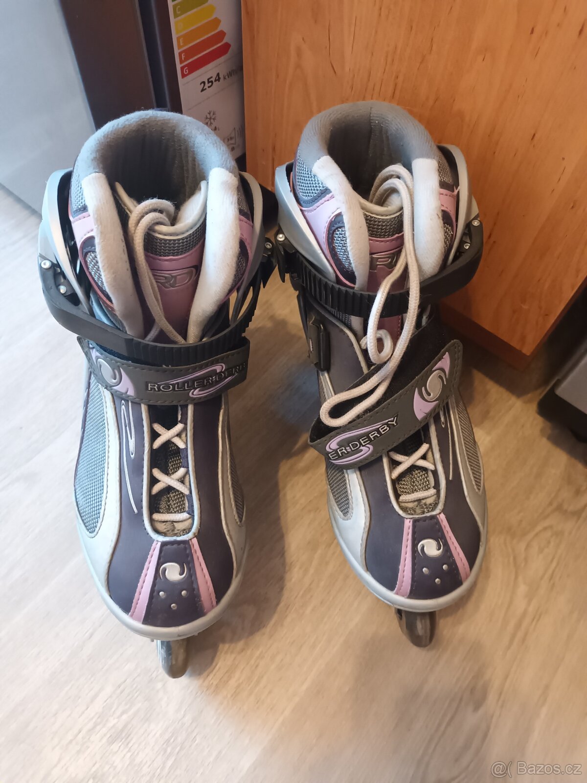 Dámské kolečkové brusle RollerDerby