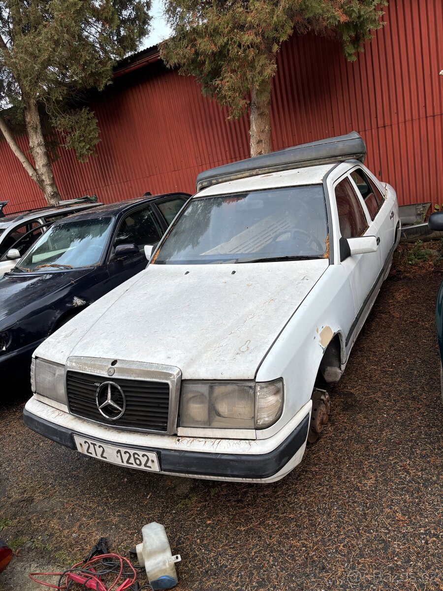 Náhradní díly mercedes w124