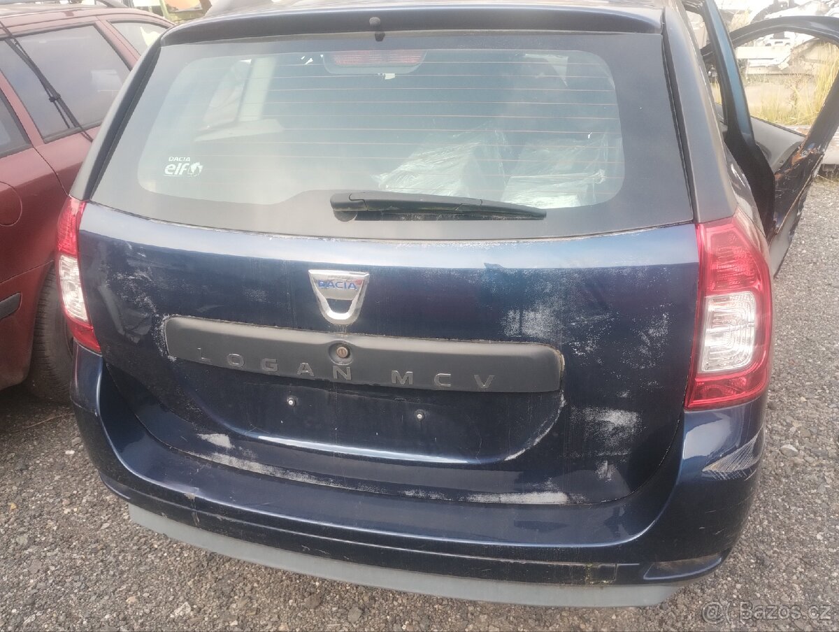 Páté dveře Dacia Logan