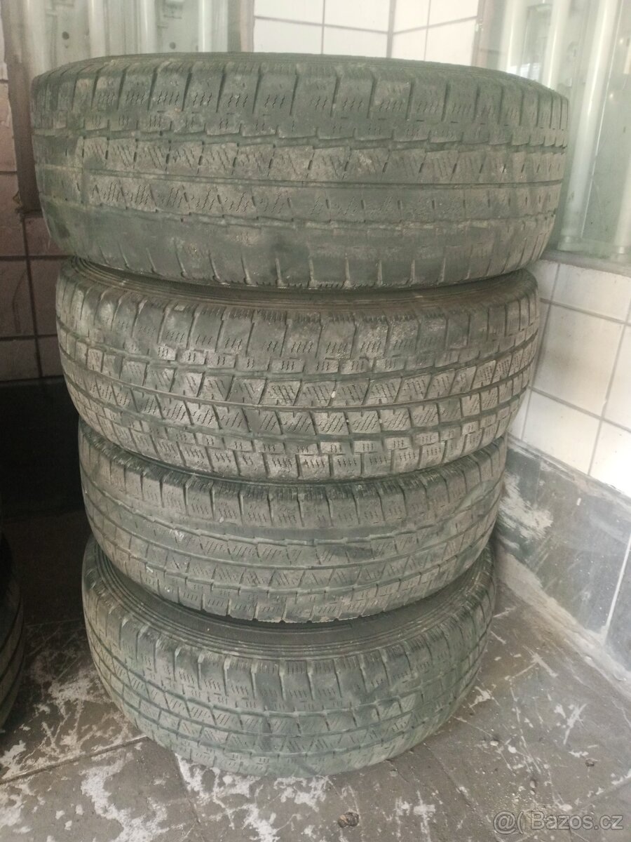 4plechova kola obuta 16 palcu MB VITO639