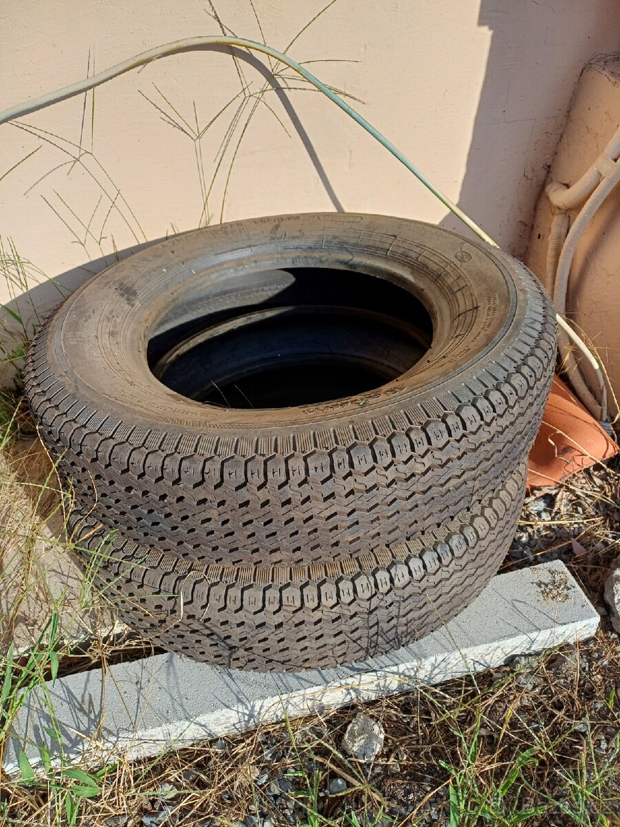 Pneu Barum škoda 1000