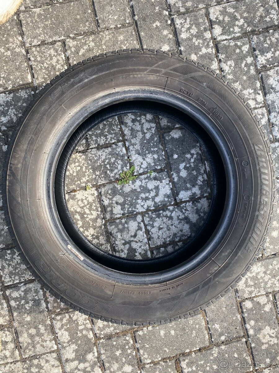 175/65 R15 84H Bridgestone Ecopia EP25 použité