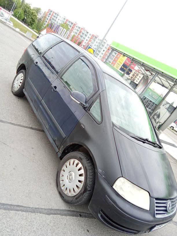 VW Sharan