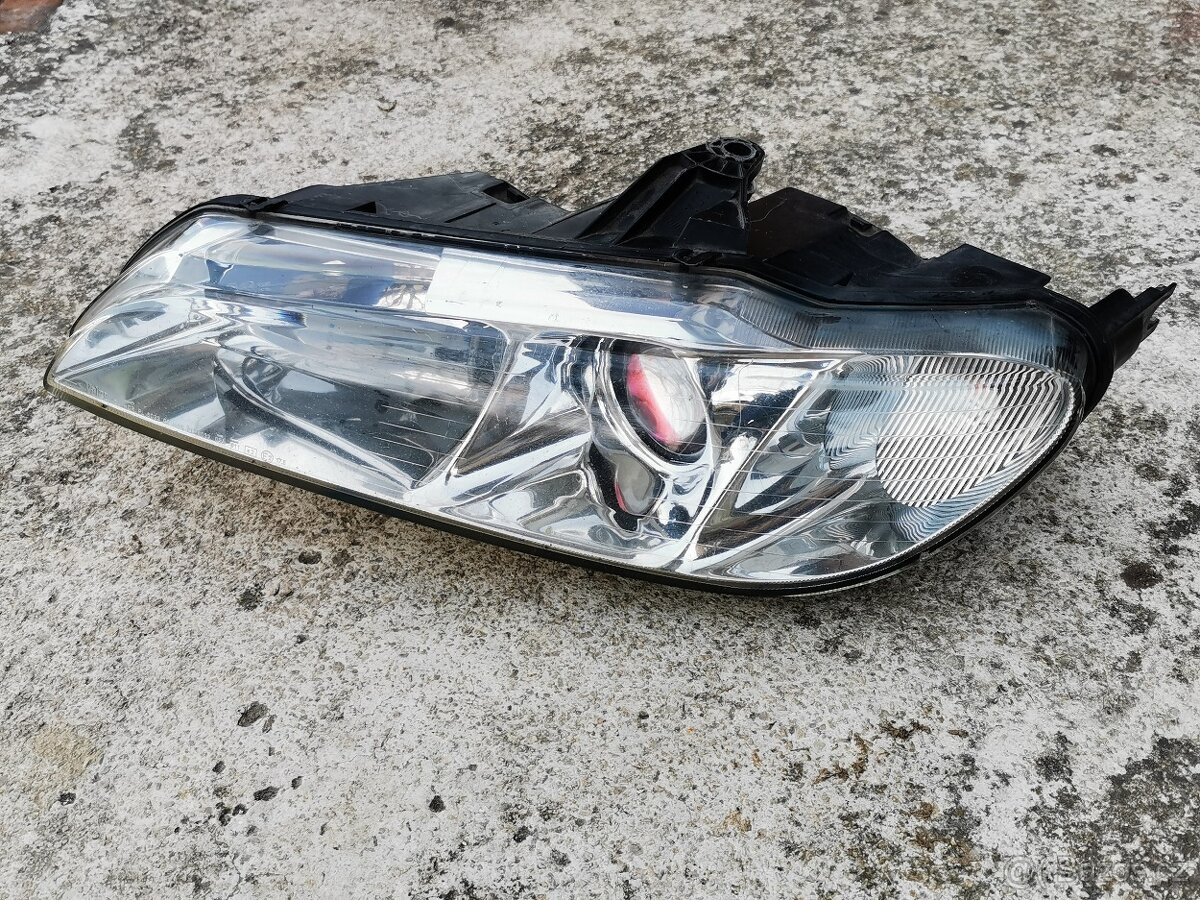 leve predni svetlo peugeot 406 coupe