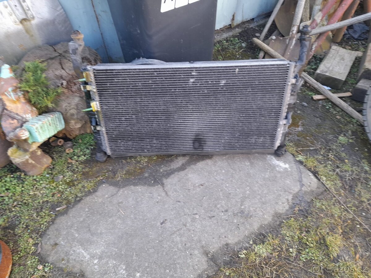 Kompletní chladičová stěna s chladiči, vodní i klima