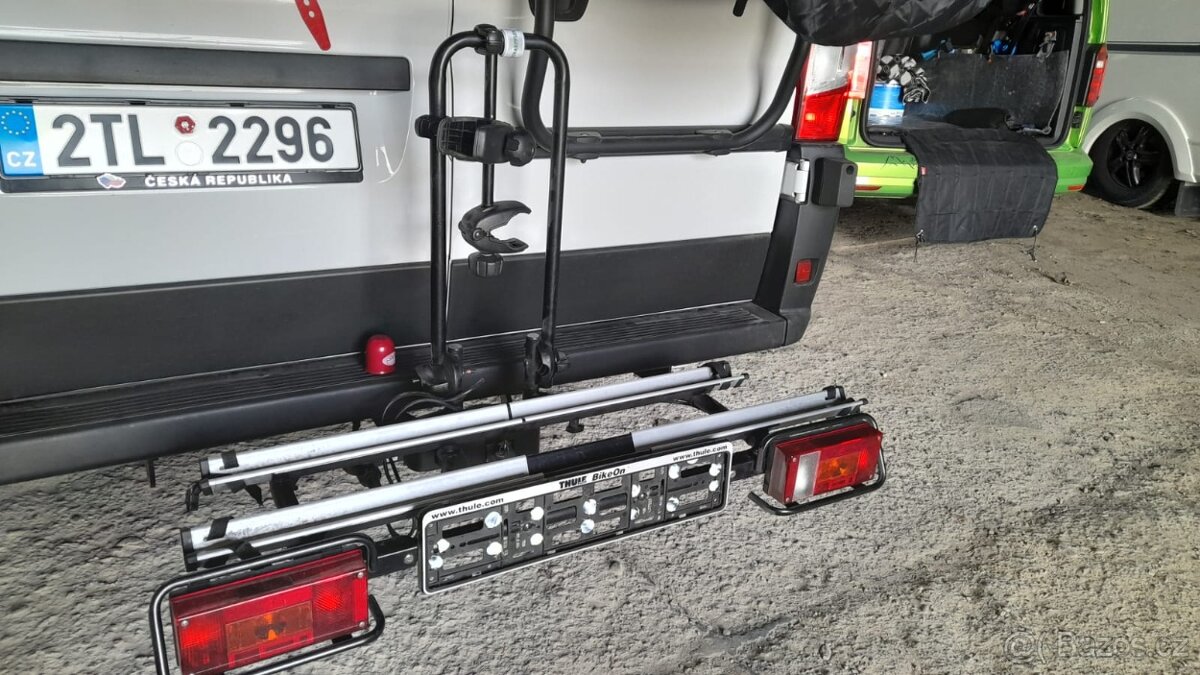 Nosič kol na tažné zařízení Thule