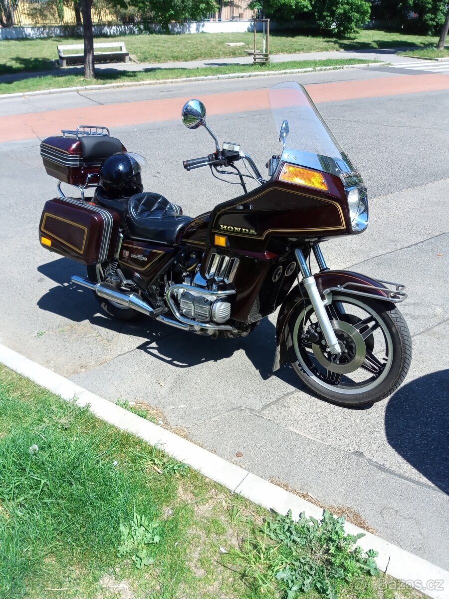 Prodám krásnou Hondu Gold Wing 1100