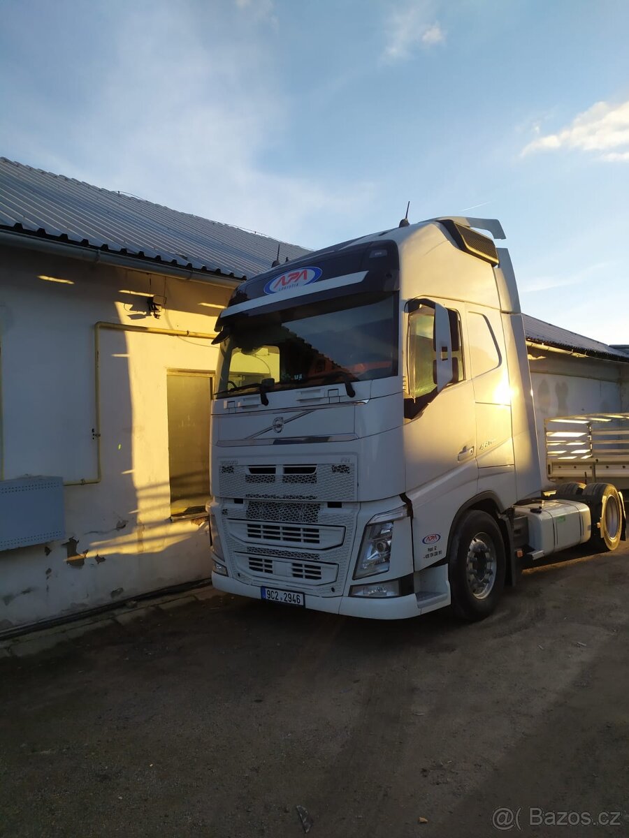 VOLVO 460PS Lowdeck 2021