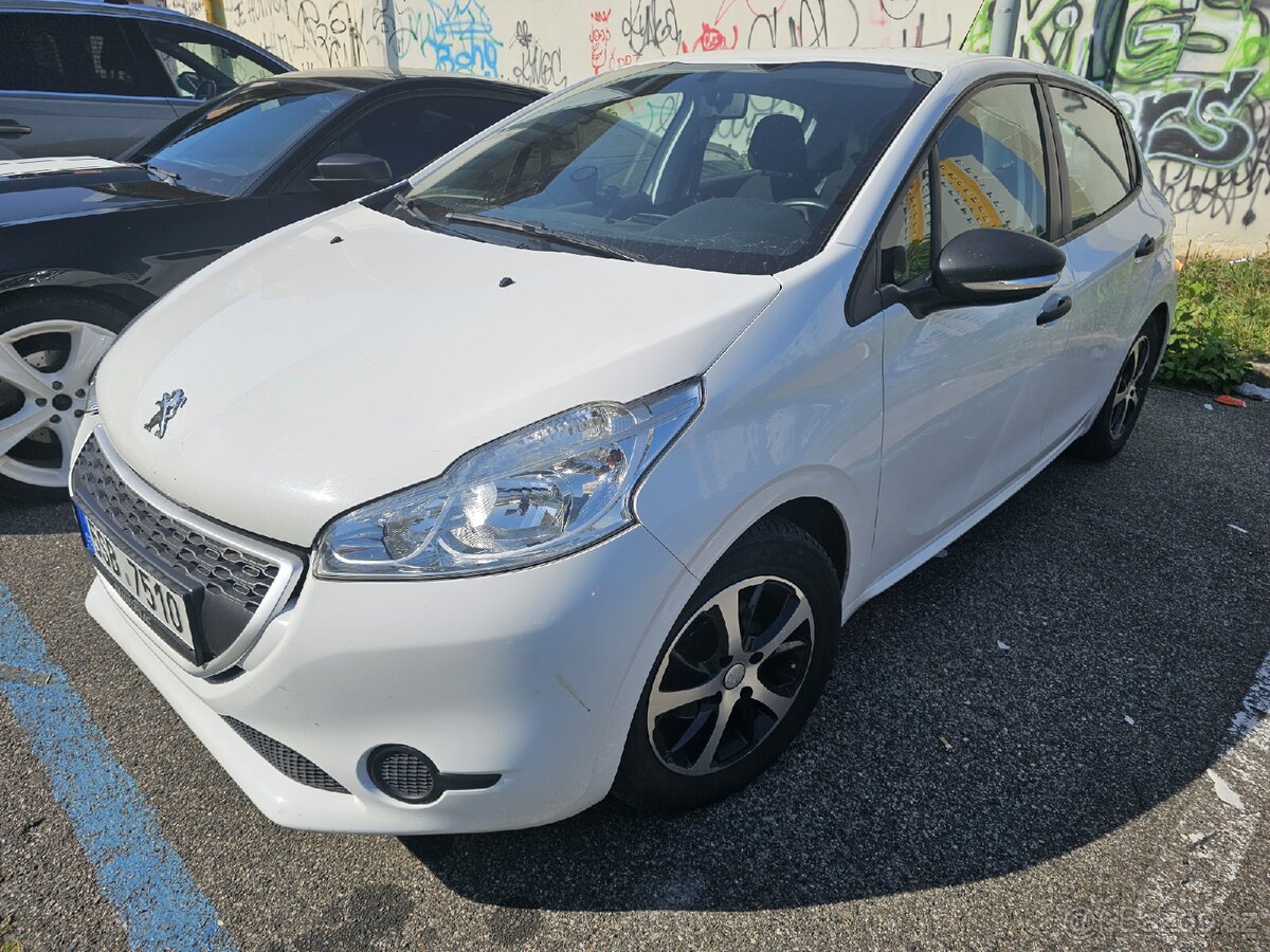 Peugeot 208 - 1,0i - (2014)...na splátky VŠEM