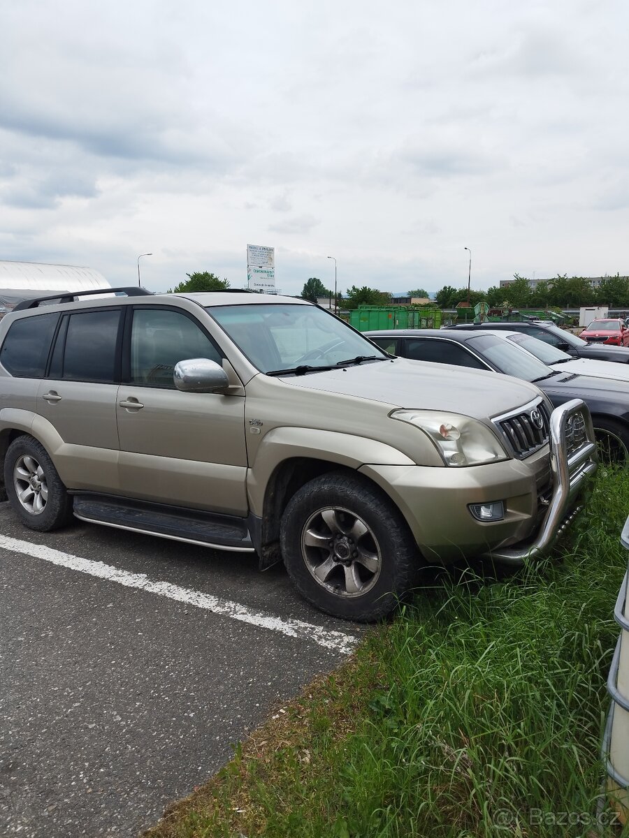 Toyota Land Cruiser 120