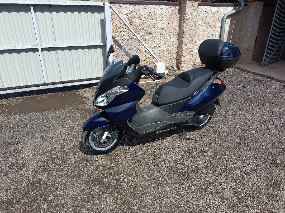 Aprilia Atlantic 125 cz doklady v ceně