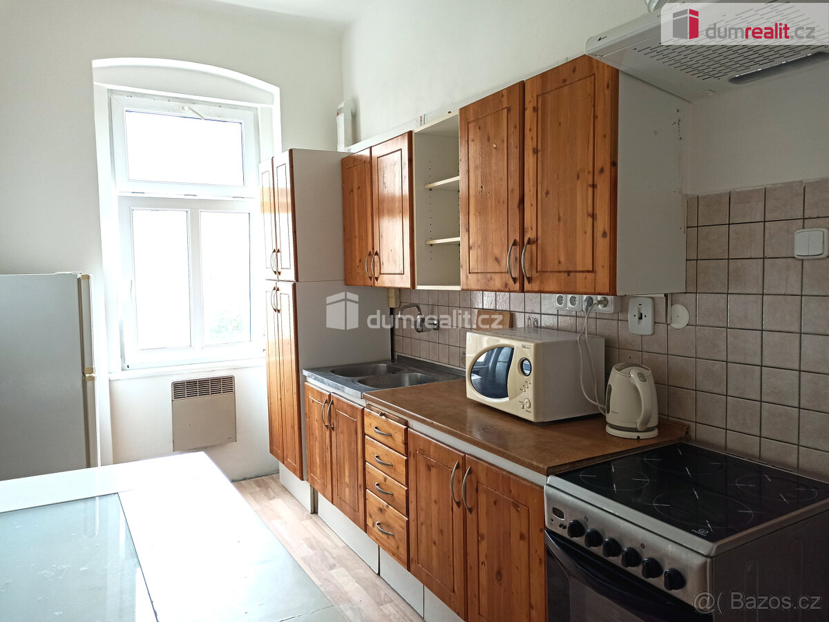 Prodej bytu 2+1 v Karlovy Vary, Kolmá
