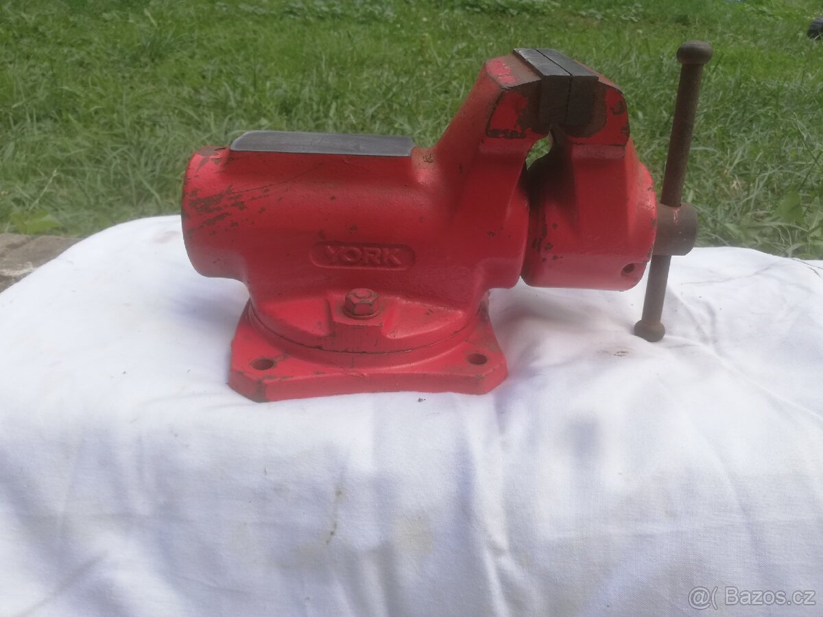 Svěrák york 80