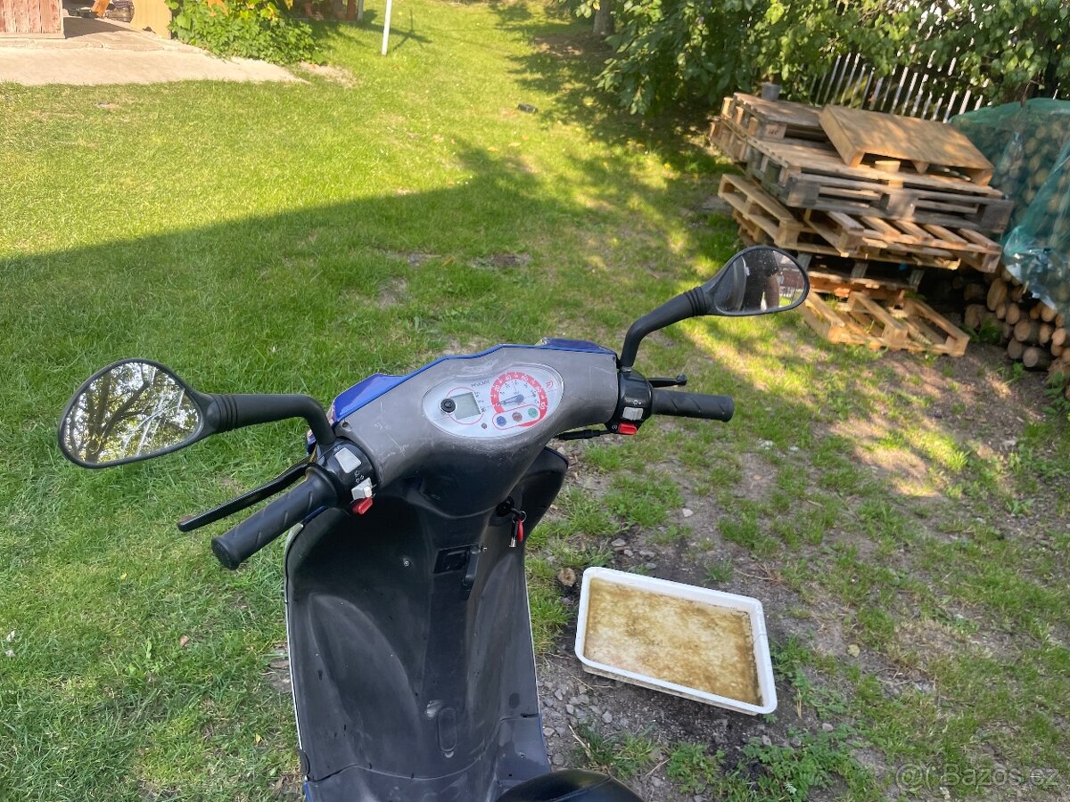 Skutr peugeot vivacity sportline 50ccm