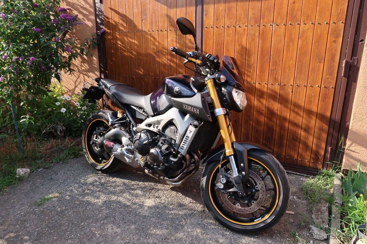 Yamaha MT-09 2014 | TOP stav | Servisní knížka + výfuk