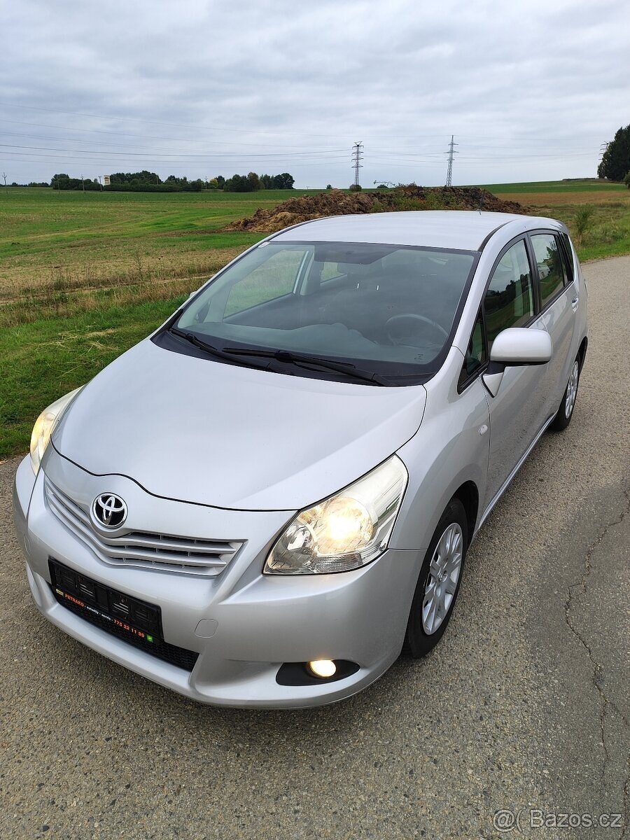 Toyota Verso 1.6 / benzín