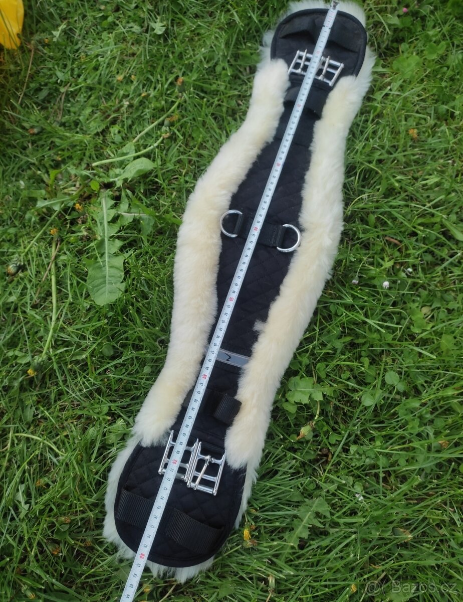 Drezurní podbřišník s pravým beránkem