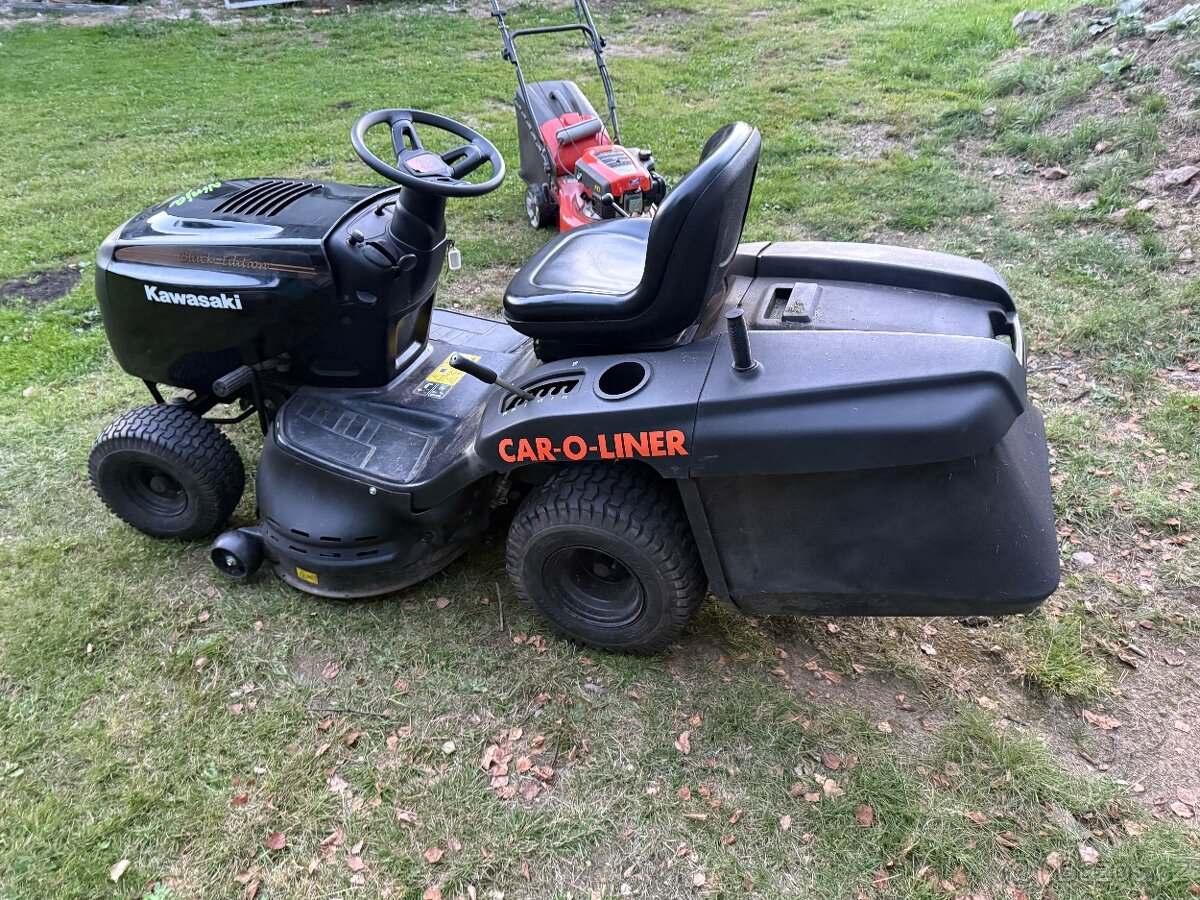 Zahradní traktor husqvarna