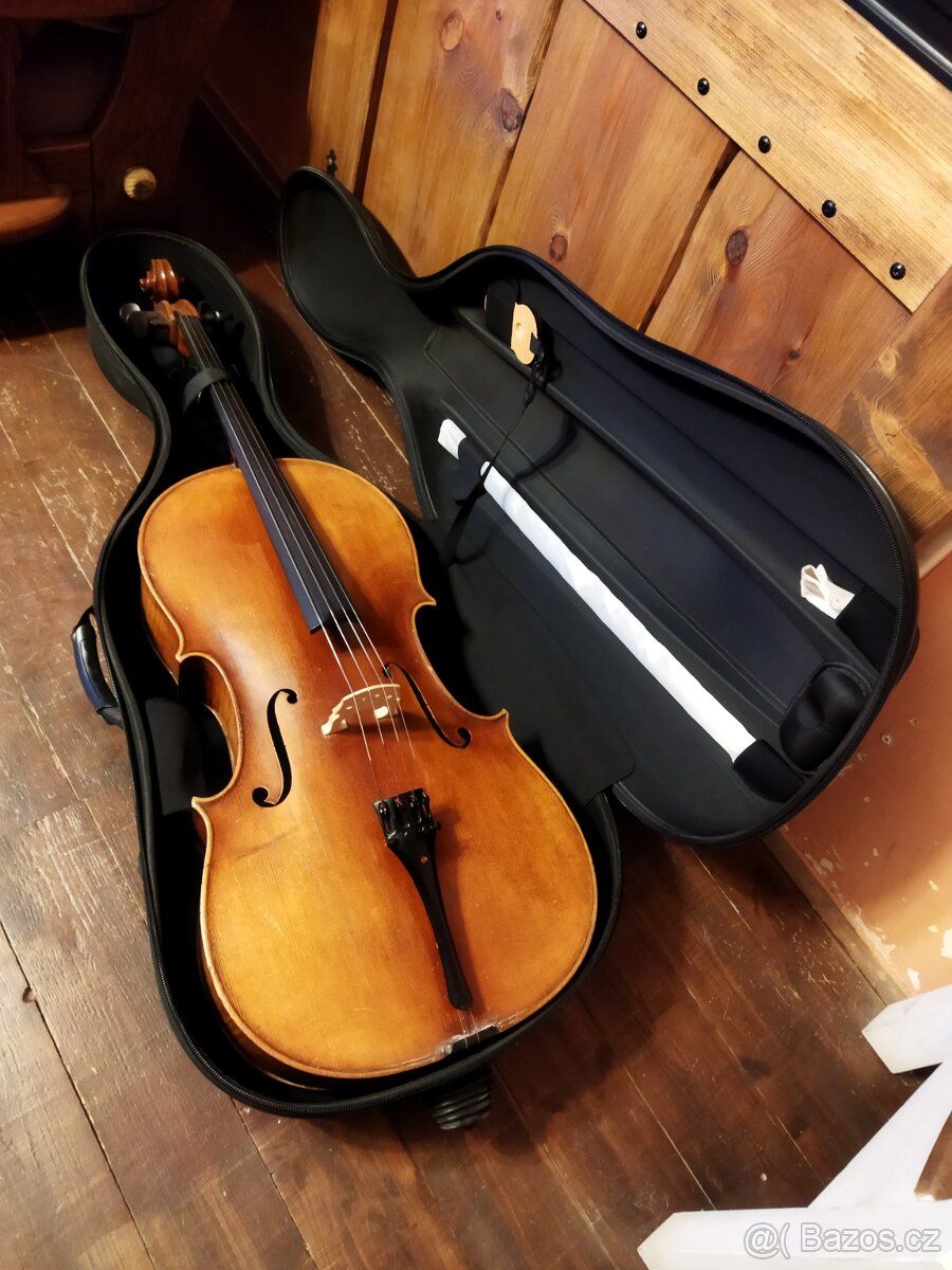 Polokoncertní violoncello 4/4