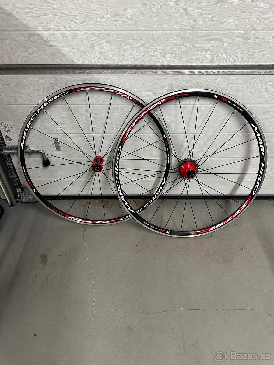 Zapletená silniční kola