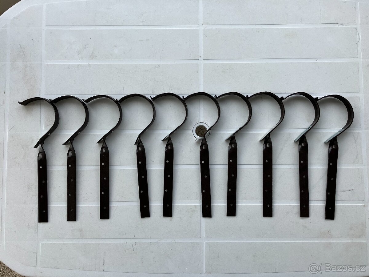 Prodám okapové háky Marley