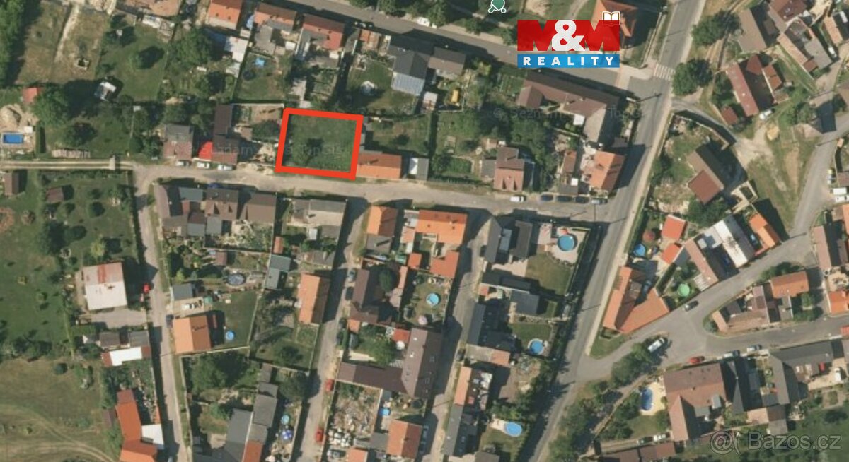 Pronájem zahrady, 445 m², Dolín