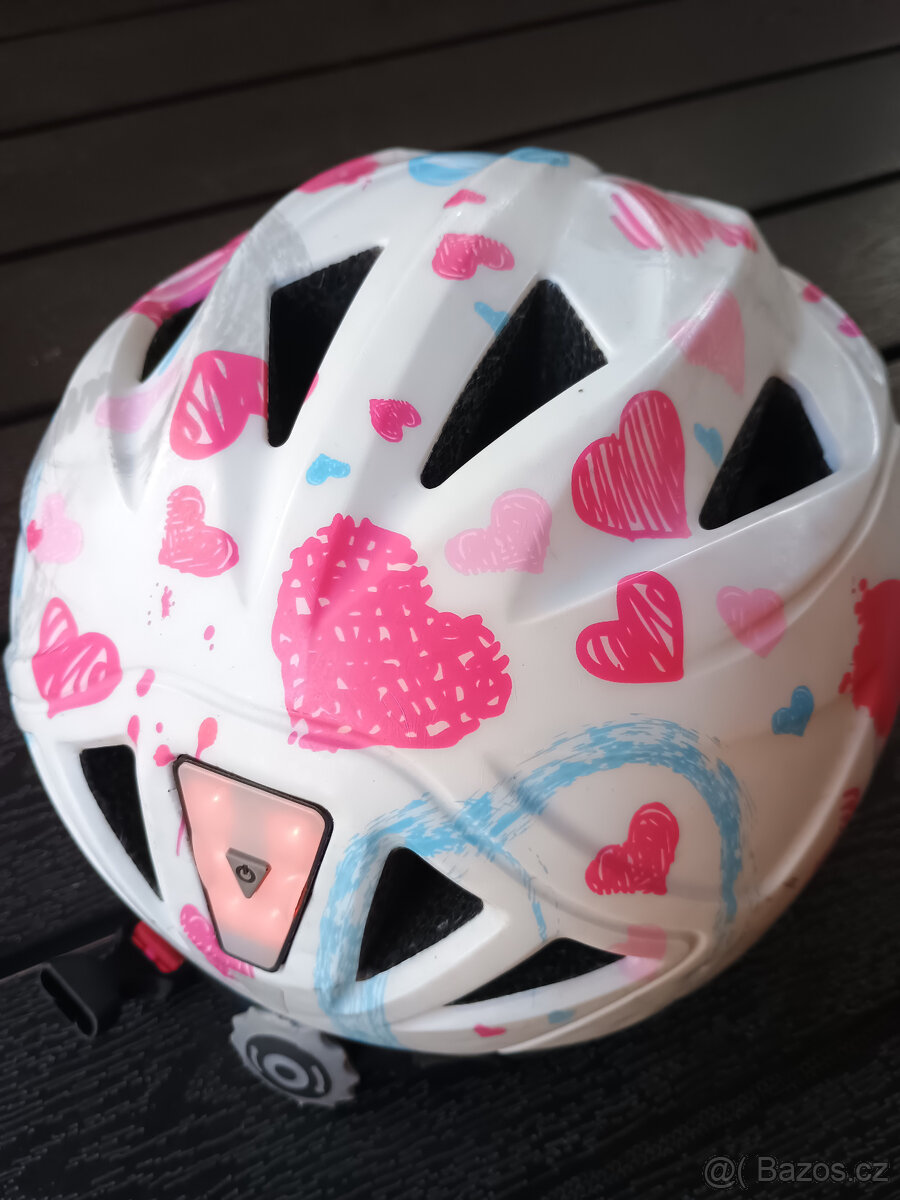 Lehká dětská přilba na kolo 48-52 cm