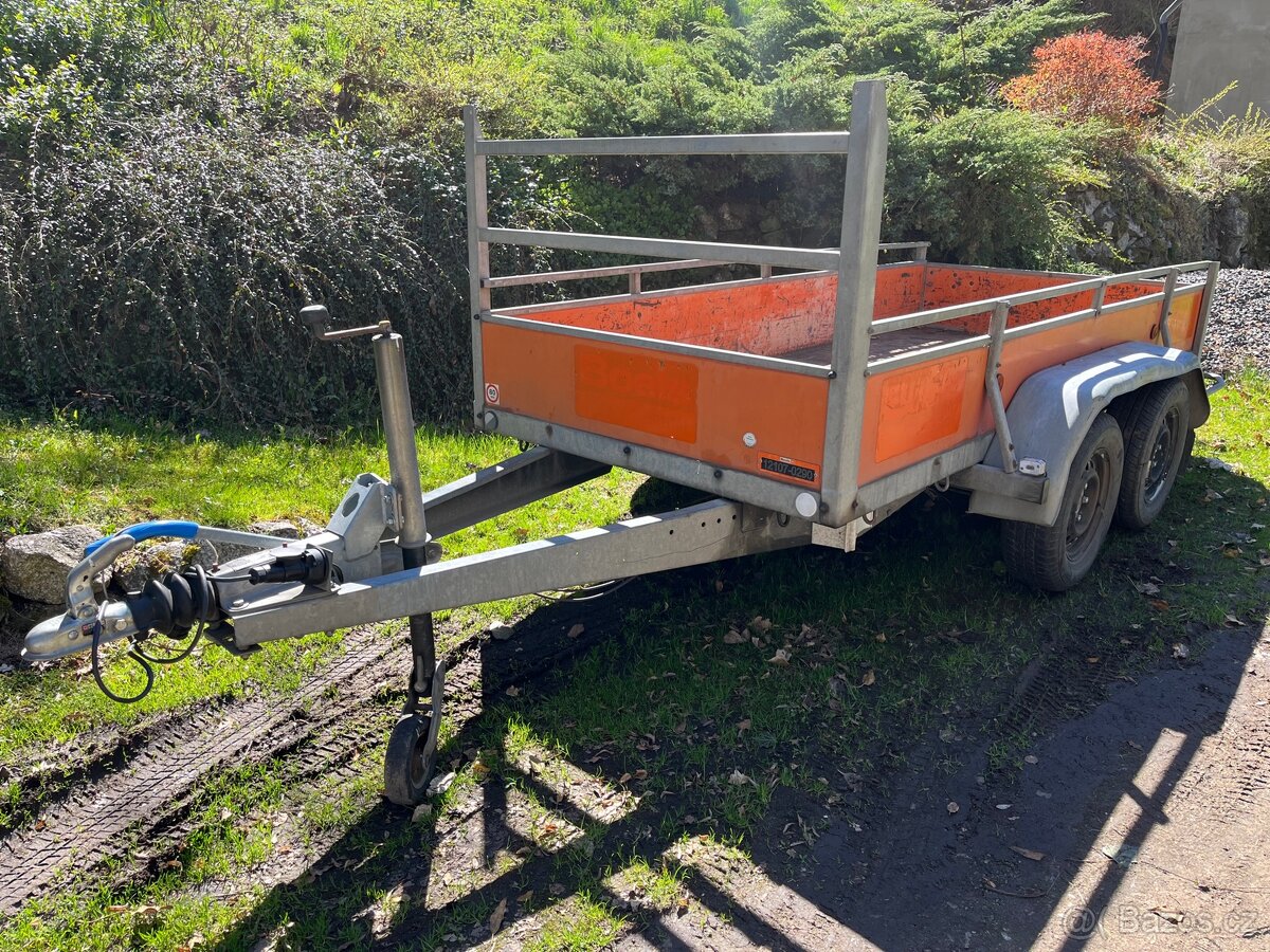 Brzděný dvouosý přívěs 2000 kg
