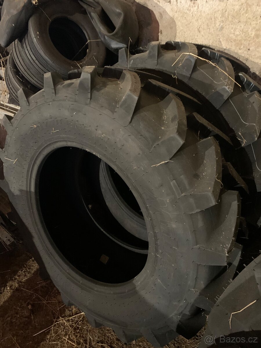 Traktorové pneu 16,9R24