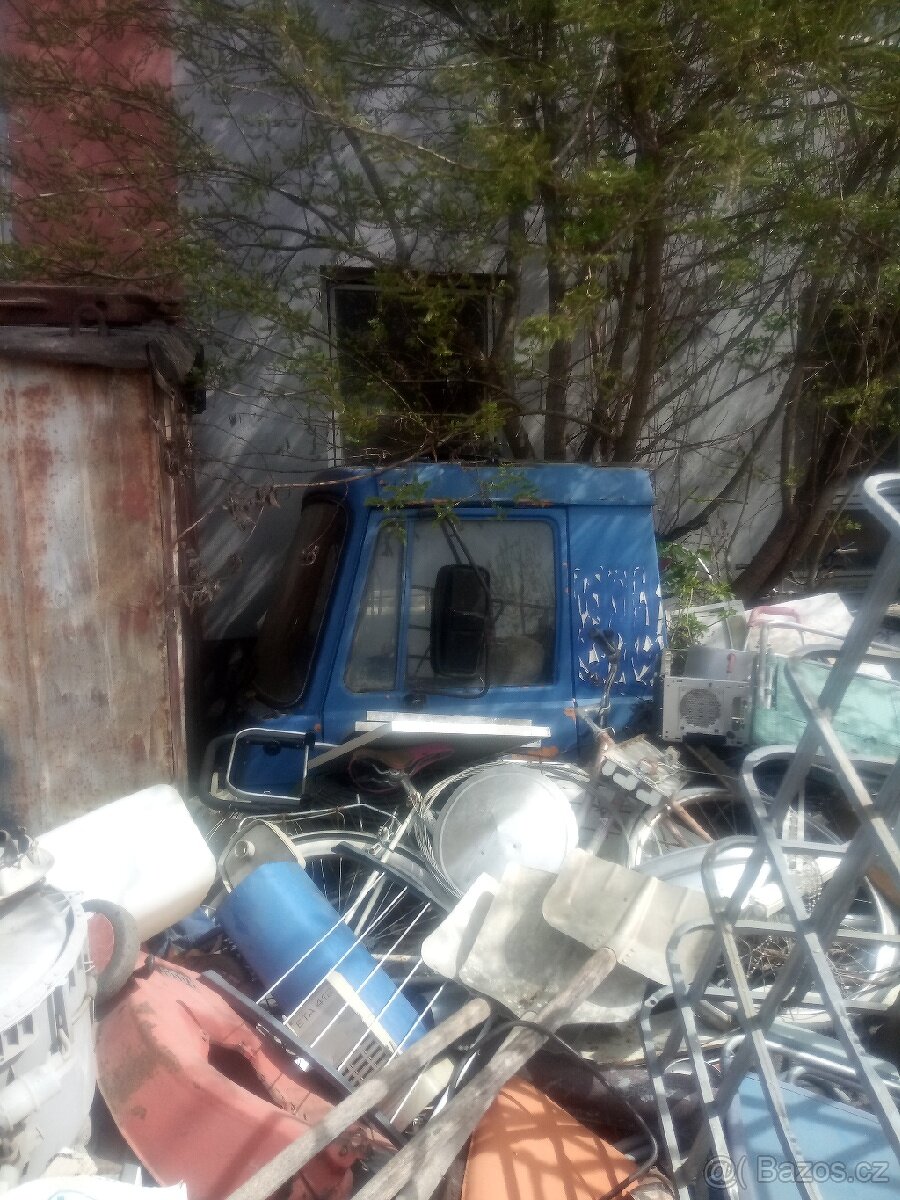 T815 kabina