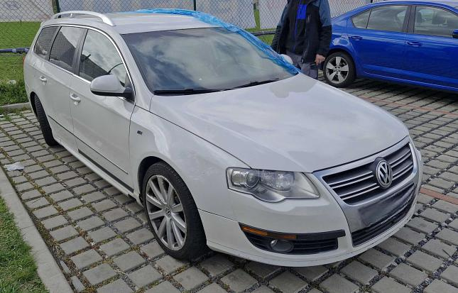 Vůz na náhradní díly VW Passat B6 R-Line kombi 2009 CBBB KNY