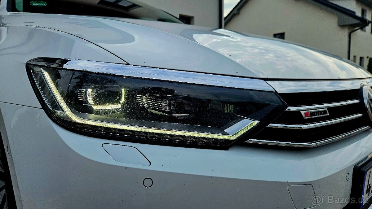 VW PASSAT biTDi B8 176KW CZ servisní kniha