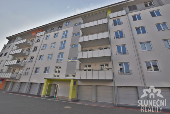 Pronájem nadstandardního bytu 2+kk, Uherské Hradiště - Nové 