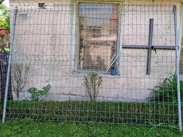 Plotový dílec (mobilní plot - 305x225cm)